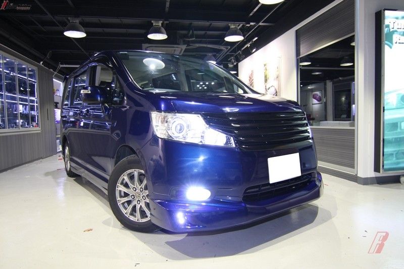 Honda 2010 STEPWGN RK1 MA style body kit - Faithful Rainbow