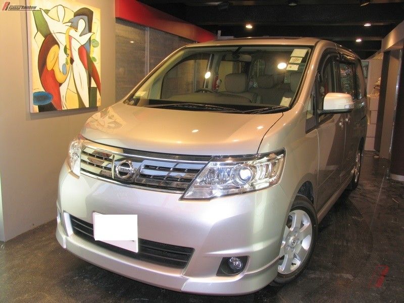 Nissan 2009 Serena C25 M style body kit - Faithful Rainbow